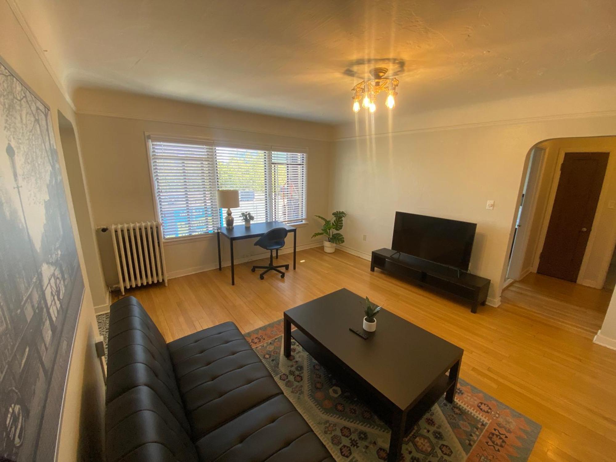 Furnished Apartments - Climate Pledge Arena Next Door Сіетл Екстер'єр фото